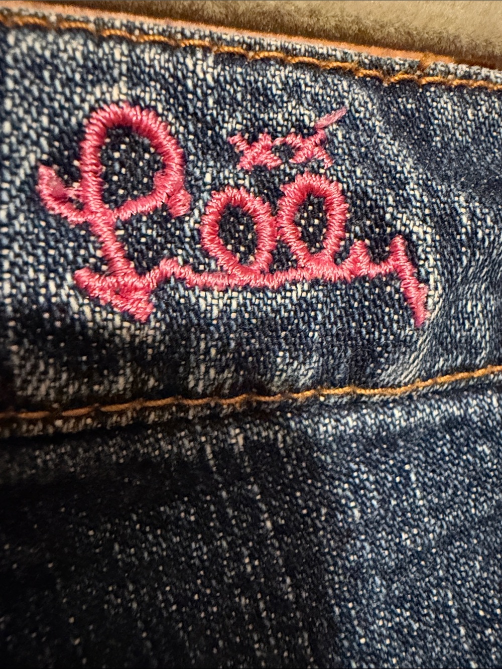 Lilly Pulitzer Denim Straight-Leg Jeans with Brown Embroidered Dogs - Picture 6 of 9